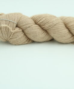 Plantefarvet Alpaca-Silke-Cashmere ASC_valnød_03_110722