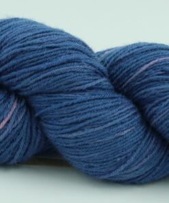 Plantefarvet Merino Cochenille_03_250823_indigo_02_300723