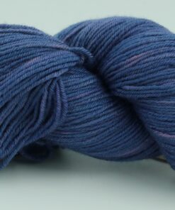 Plantefarvet Merino Cochenille_04_100723_indigo_03_280723
