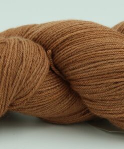 Plantefarvet Merino ME_Valnød_01_290724